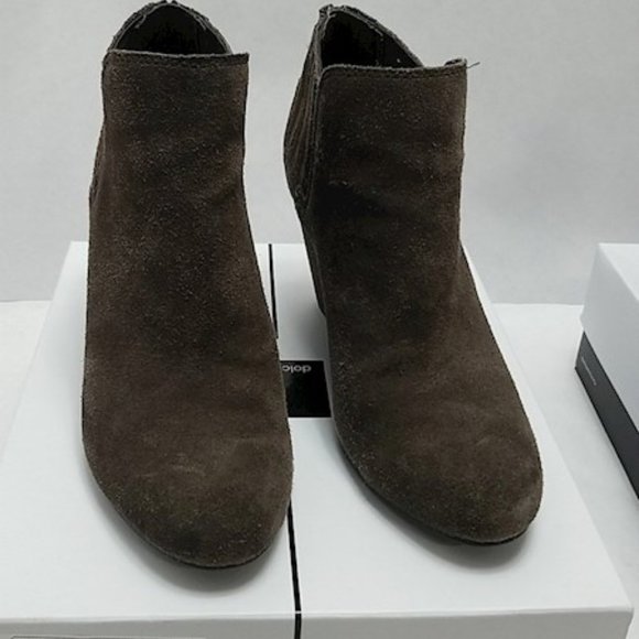 NWT Suede Slate Dolce Vita Heeled Bootie 8.5 - Picture 4 of 4